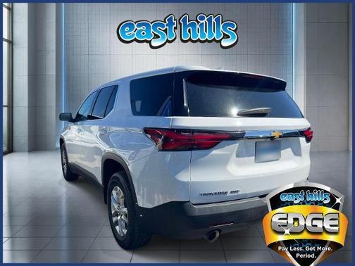 Summit White 2022 Chevrolet Traverse LS