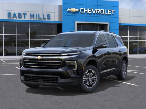Mosaic Black Metallic 2026 Chevrolet Traverse LT