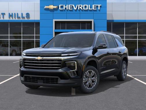 Mosaic Black Metallic 2026 Chevrolet Traverse LT