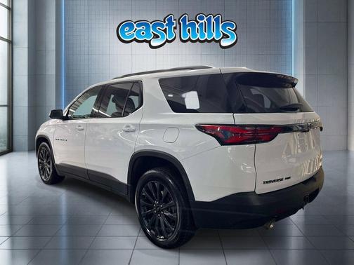 Summit White 2023 Chevrolet Traverse RS