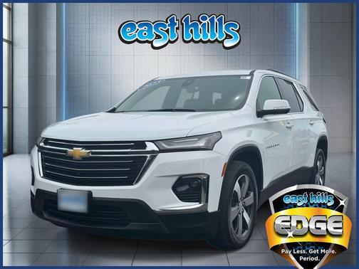 Summit White 2023 Chevrolet Traverse LT Leather