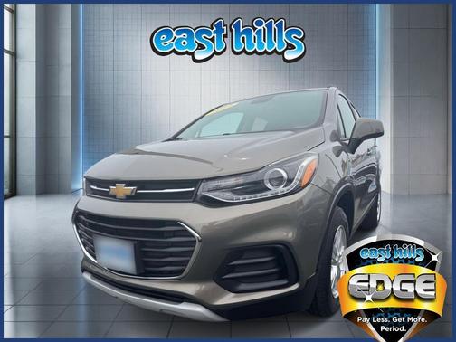Stone Gray Metallic 2022 Chevrolet Trax LT