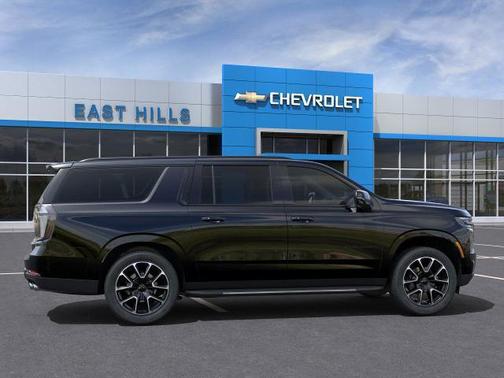 2025 Chevrolet Suburban RST
