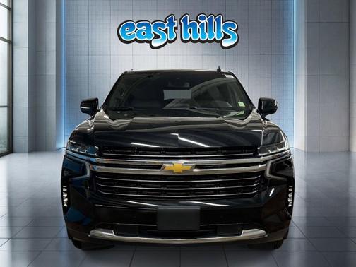 Black 2024 Chevrolet Suburban LT