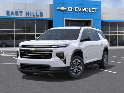 Summit White 2026 Chevrolet Traverse LT
