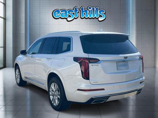 Crystal White Tricoat 2023 Cadillac XT6 Luxury AWD