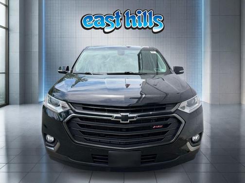 Mosaic Black Metallic 2019 Chevrolet Traverse RS