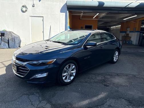 2019 Chevrolet Malibu Hybrid Base