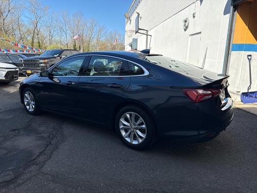 2019 Chevrolet Malibu Hybrid Base