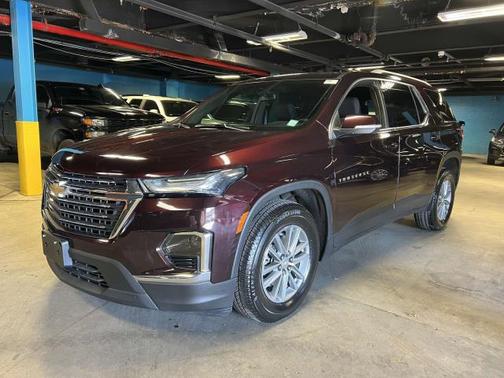 2022 Chevrolet Traverse LT Cloth