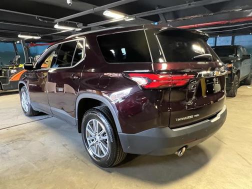 2022 Chevrolet Traverse LT Cloth