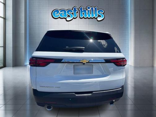 Summit White 2023 Chevrolet Traverse LS