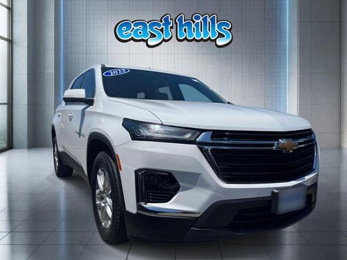 Summit White 2023 Chevrolet Traverse LS