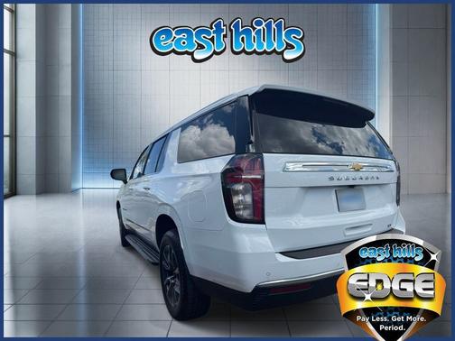 Summit White 2021 Chevrolet Suburban LT