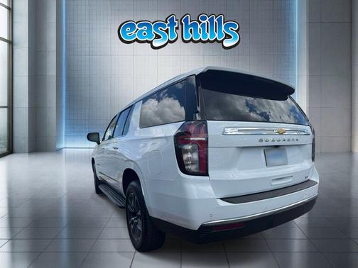 Summit White 2021 Chevrolet Suburban LT