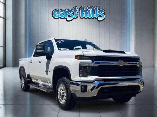 Summit White 2025 Chevrolet Silverado 2500 LT