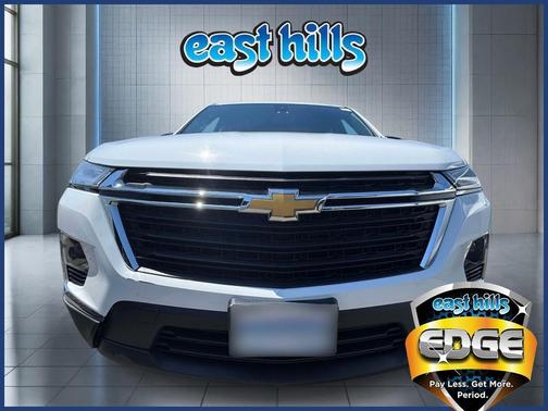 Summit White 2023 Chevrolet Traverse LS