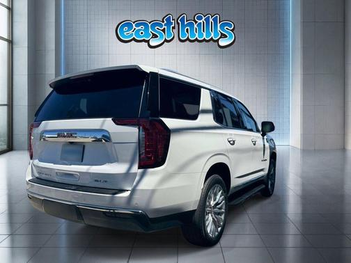 Summit White 2023 GMC Yukon SLT