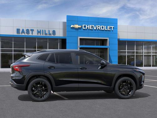 Mosaic Black Metallic 2026 Chevrolet Trax FWD ACTIV