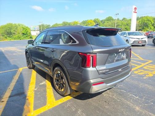 2024 Kia Sorento S
