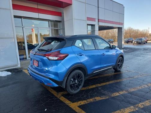 2024 Nissan Kicks SR