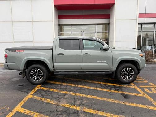 2022 Toyota Tacoma TRD Sport