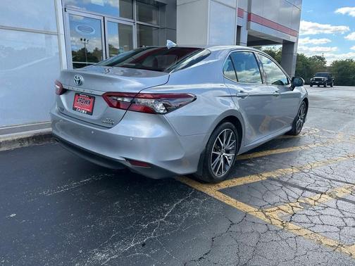 2024 Toyota Camry Hybrid XLE