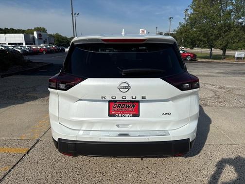 2026 Nissan Rogue SV