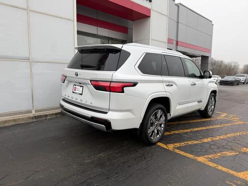 2024 Toyota Sequoia Capstone