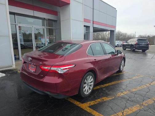 2018 Toyota Camry LE