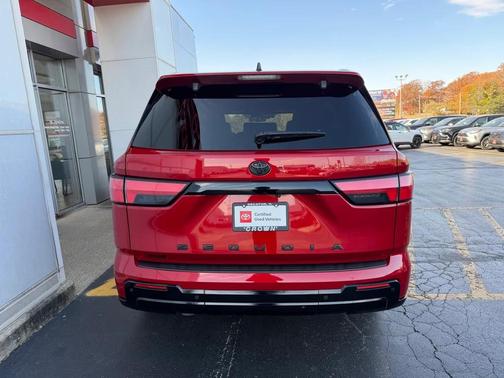 2024 Toyota Sequoia Platinum