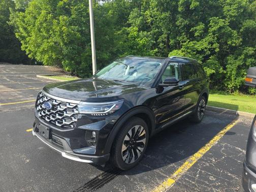 Agate Black Metallic 2026 Ford Explorer Platinum