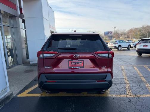 2025 Toyota RAV4 XLE Premium