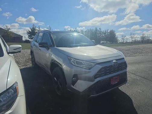 2020 Toyota RAV4 Hybrid SE