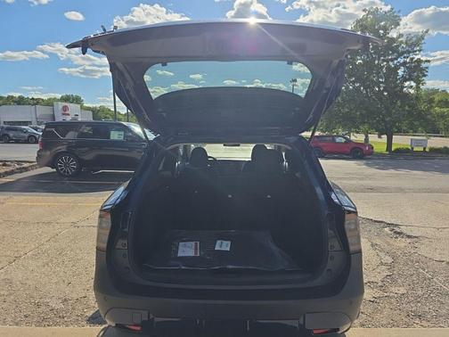 Deep Blue Pearl 2026 Nissan Kicks SV
