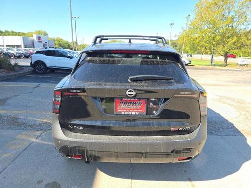 2026 Nissan Kicks SR