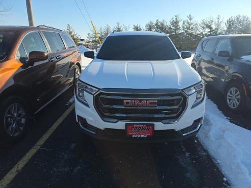 2023 GMC Terrain AWD AT4
