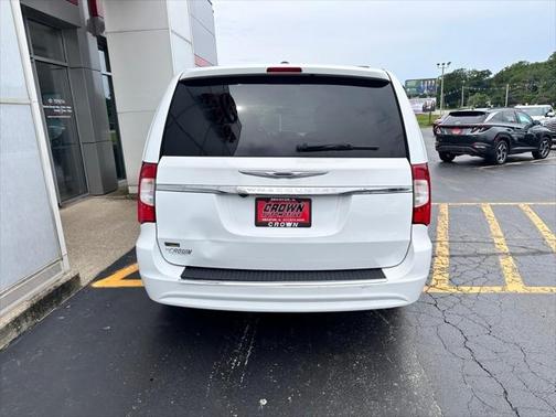 2015 Chrysler Town & Country Touring