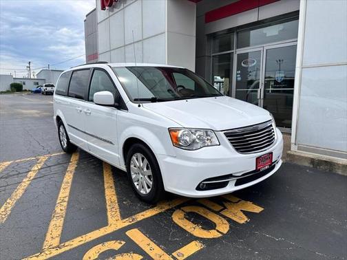 2015 Chrysler Town & Country Touring