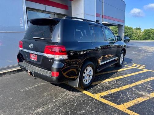 2019 Toyota Land Cruiser Base