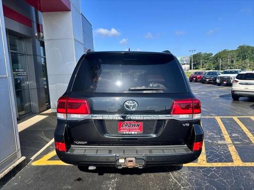 2019 Toyota Land Cruiser Base