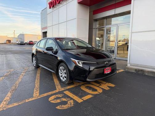 2026 Toyota Corolla Hybrid LE