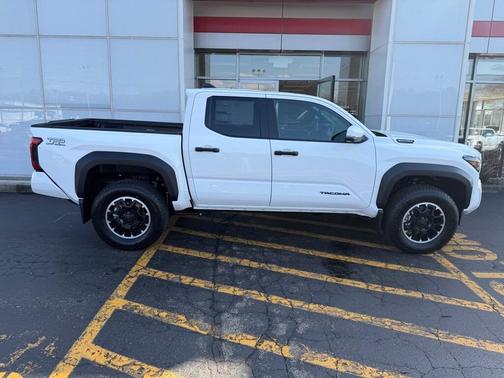 2026 Toyota Tacoma Hybrid TRD Off Road