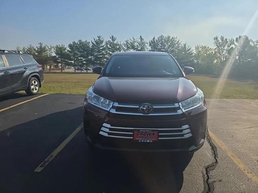2019 Toyota Highlander LE