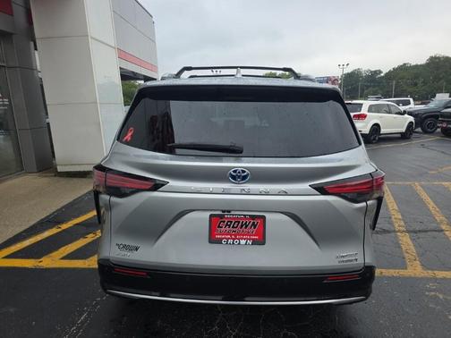 2024 Toyota Sienna Limited 7-Passenger