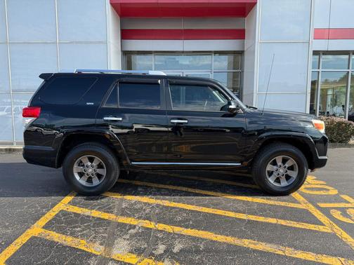 Black 2010 Toyota 4Runner SR5