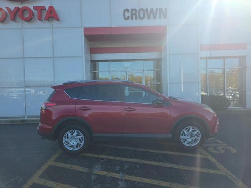 2017 Toyota RAV4 LE