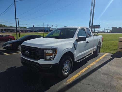 Oxford White 2023 Ford F-150 XL