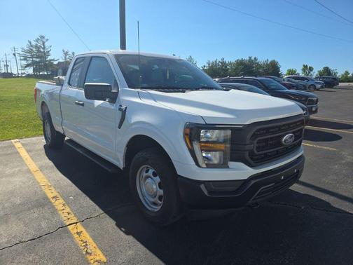 Oxford White 2023 Ford F-150 XL