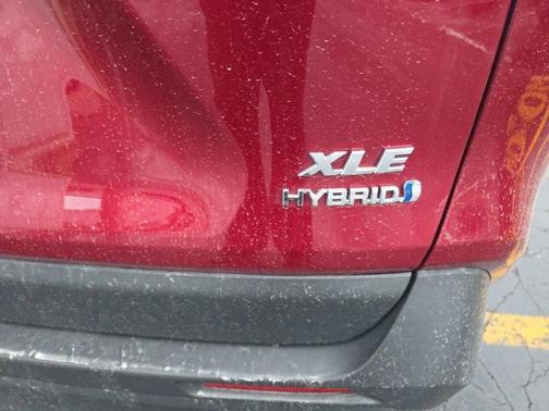 2023 Toyota RAV4 Hybrid XLE